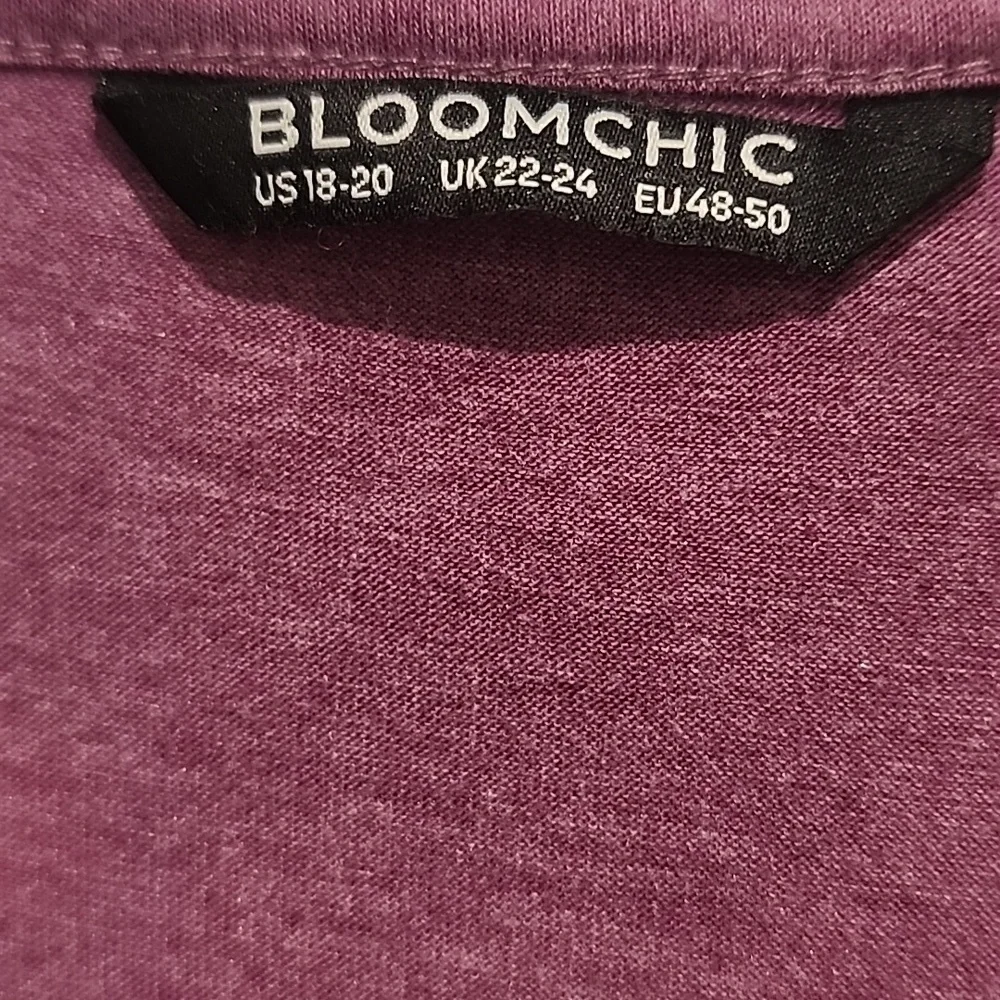 Bloomchic Putple Pleated Front Button Detail Soft Tee 2x - Picture 2 of 4